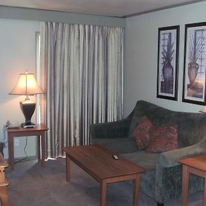 Emerald Suites At Cameron